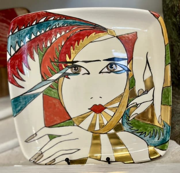 Duo; from the series, Art Deco, plates. Duo; left and right, 2 plates.