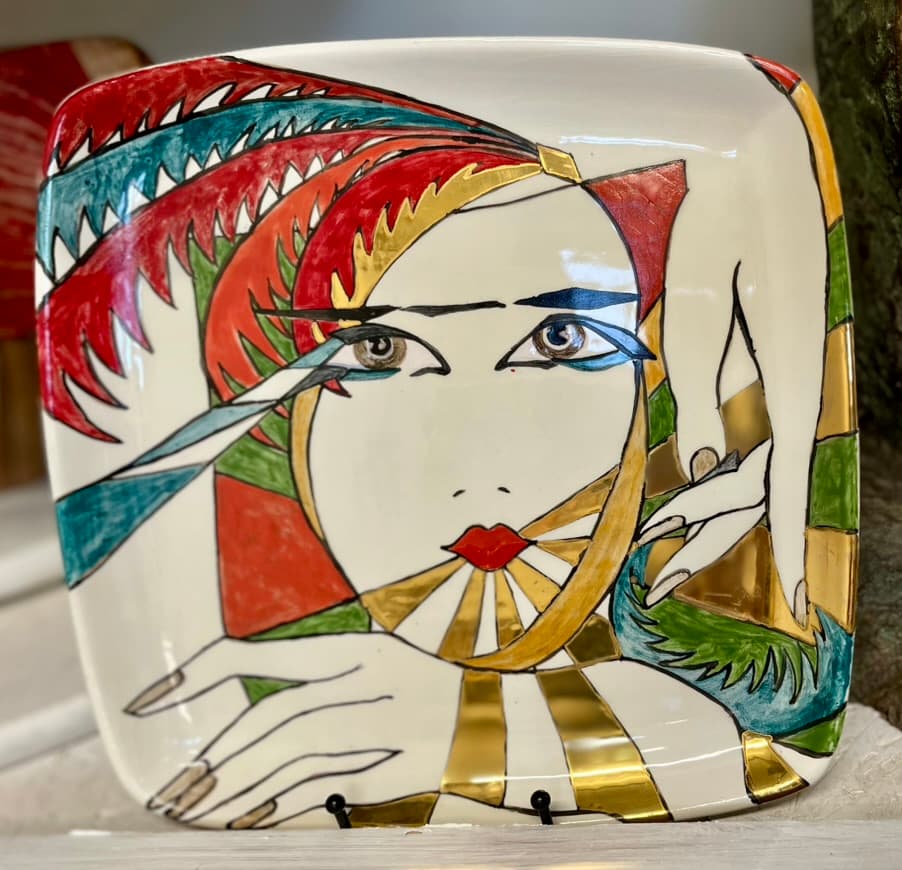 Duo; from the series, Art Deco, plates. Duo; left and right, 2 plates.